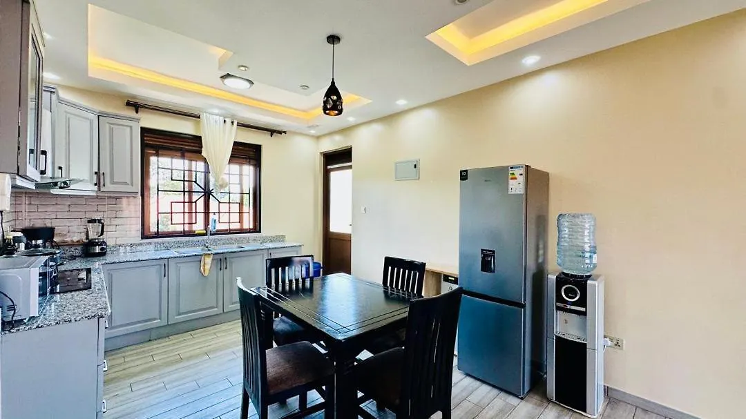 아파트 Lake View Signature Home Munyonyo 캄팔라